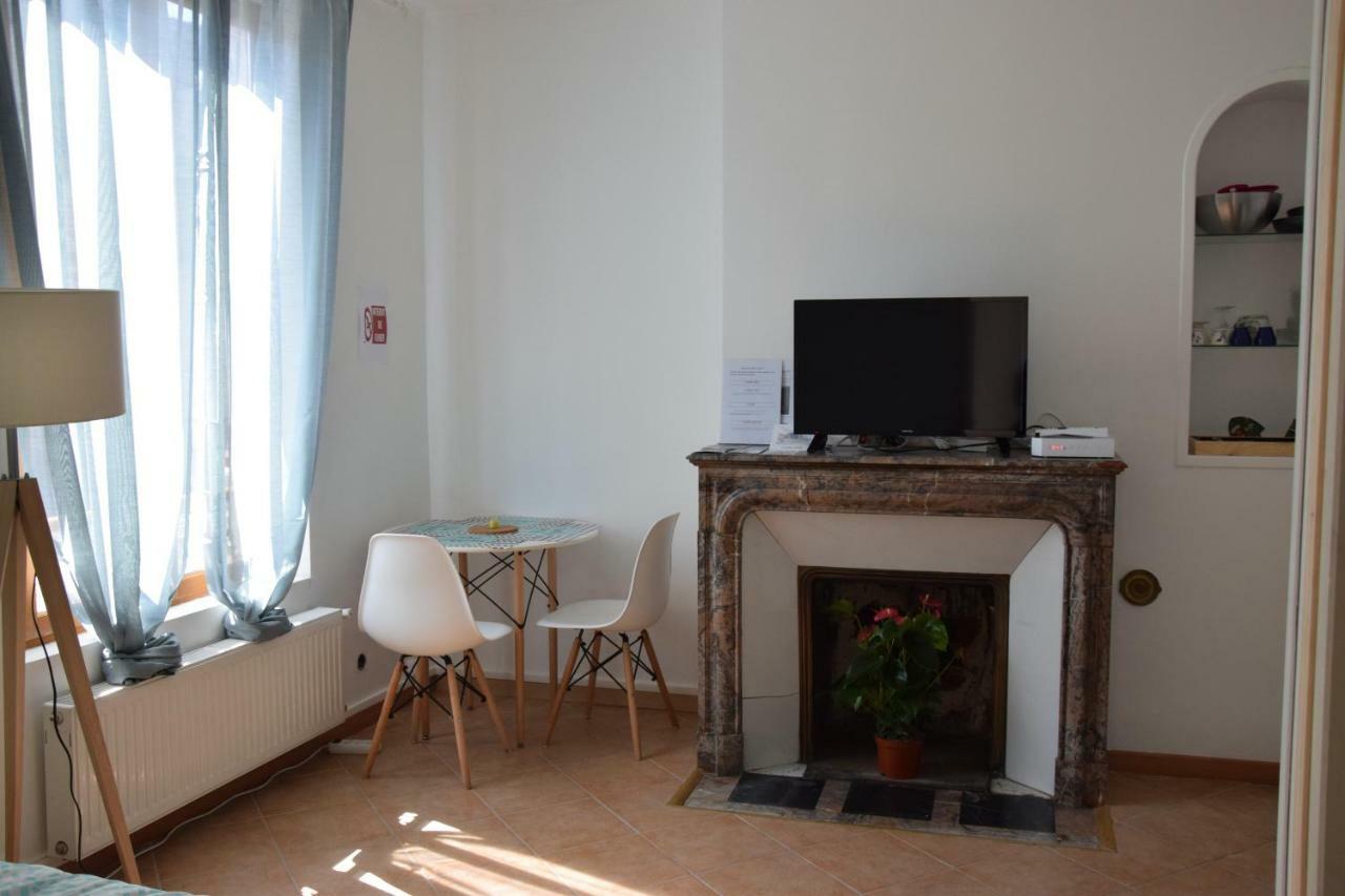 Joli Studio Plein Centre De Milly La Foret Eksteriør billede
